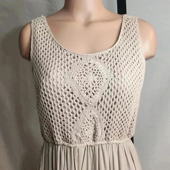 CBOCS Crochet Top Maxi Dress - Picture 4 of 9